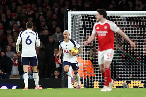 دقيقة بدقيقة.. أرسنال 3-1 توتنهام.. هدف خيالي (فيديو وصور)